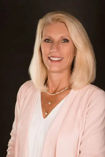 Tracy Nuelle