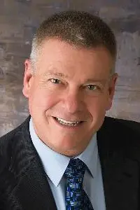 Lin Warren