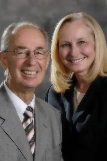 Linda Ellsworth-Moore