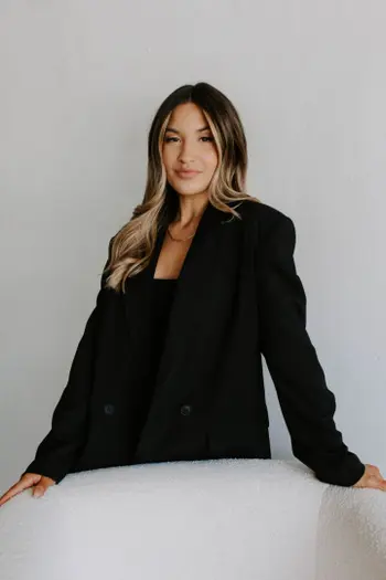 Chloe Falk