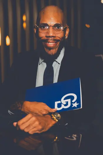 Lee Benard