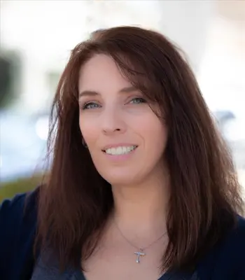 Amanda Knapp-Galvin