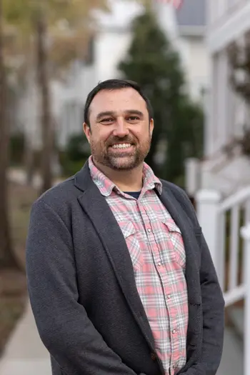 Eli Ellis