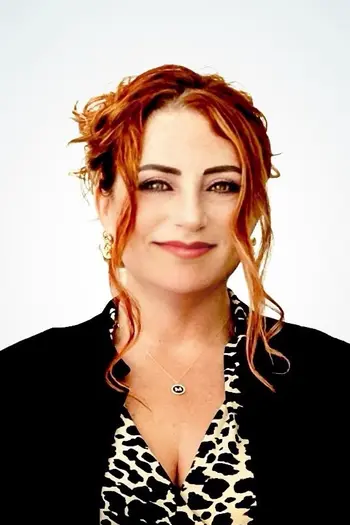 Julie Minnix