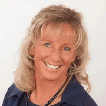 Lori Elworthy