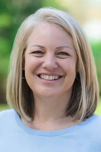 Rachel Helmich Cheng