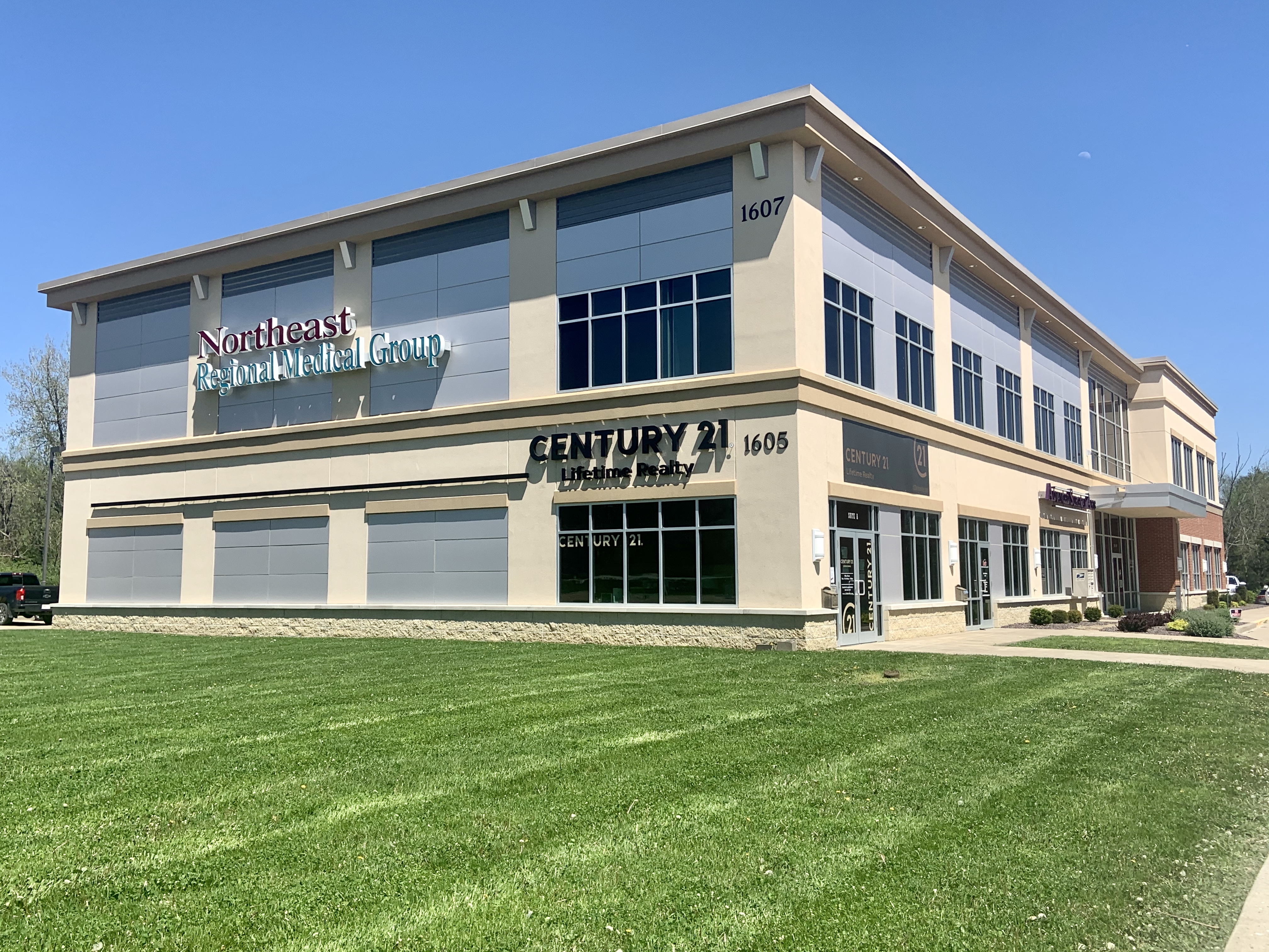 CENTURY 21 Lifetime Realty