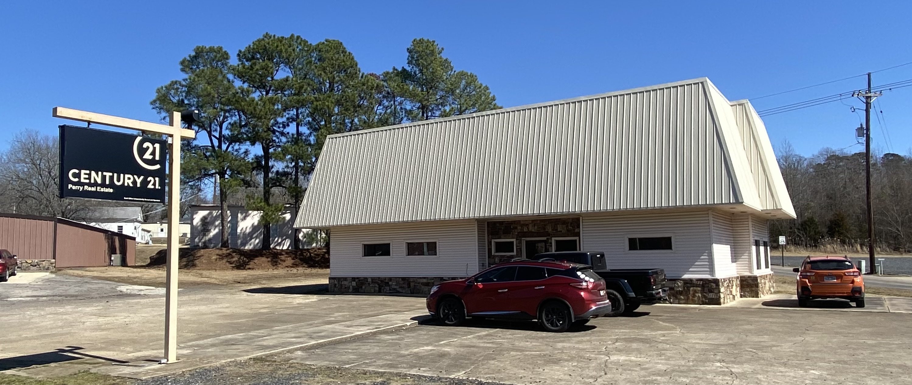 CENTURY 21 Perry Real Estate