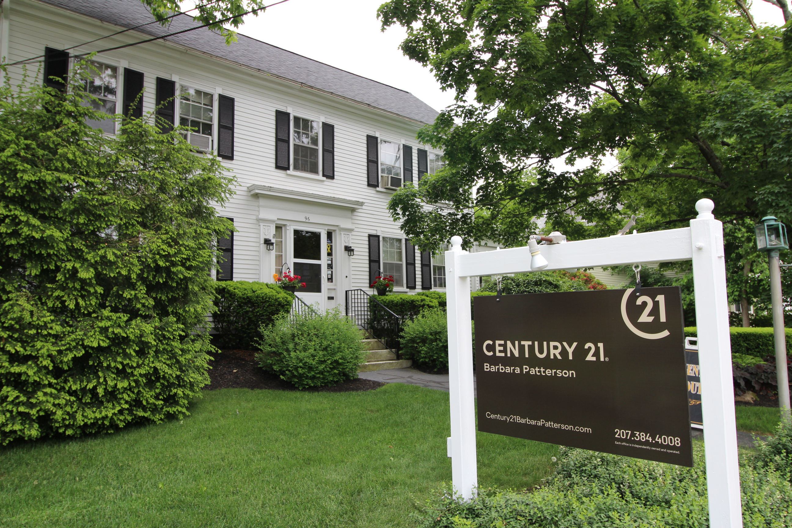 CENTURY 21 Barbara Patterson