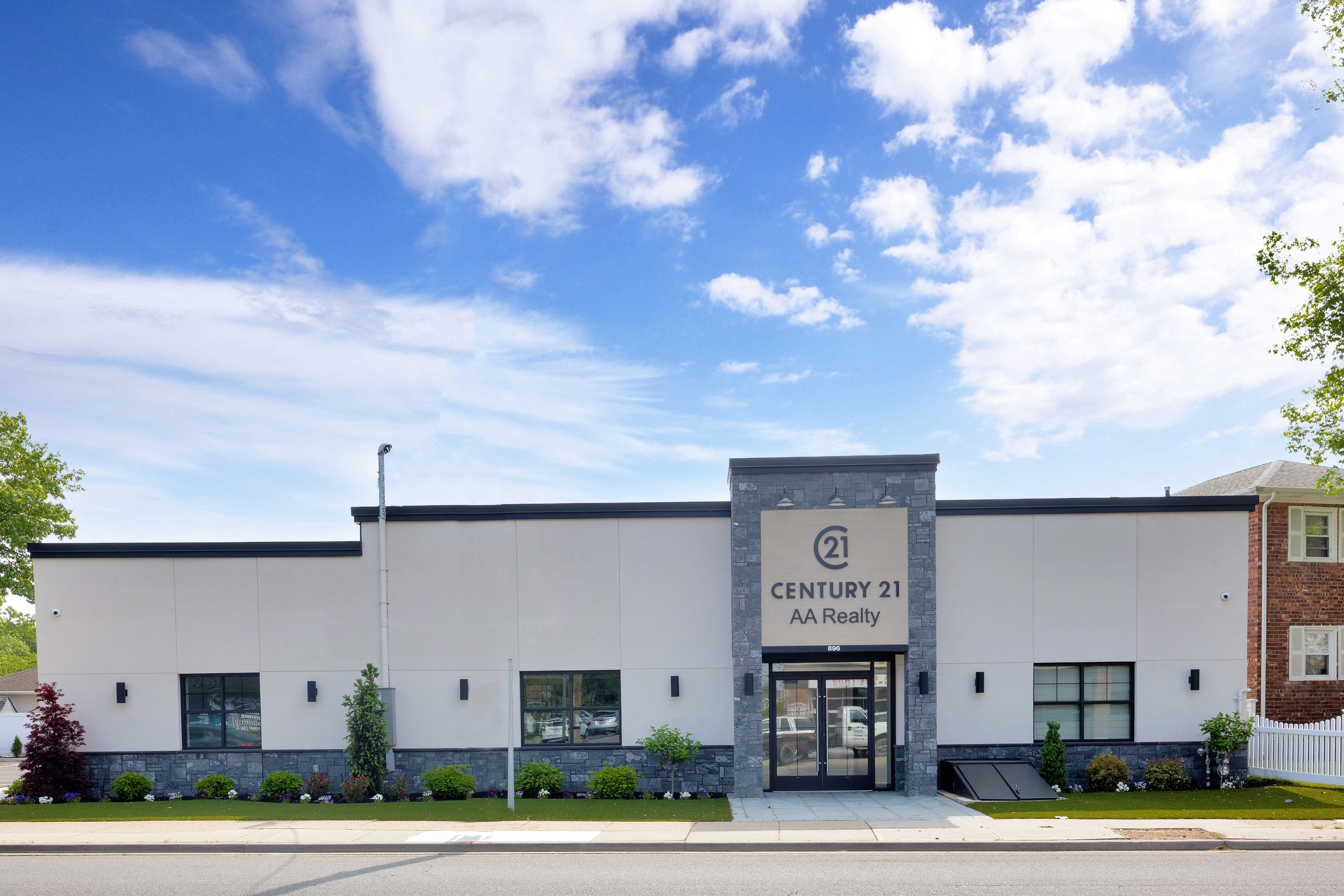 CENTURY 21 AA Realty