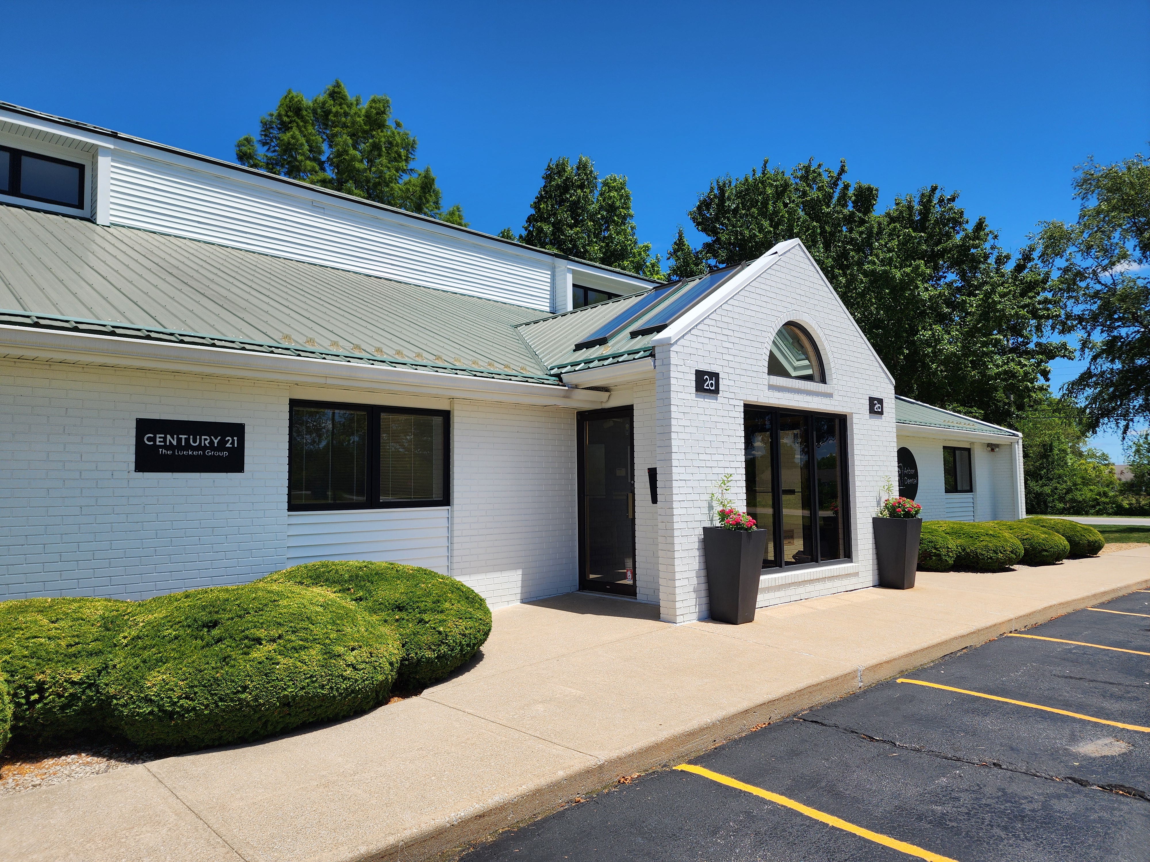 CENTURY 21 The Lueken Group