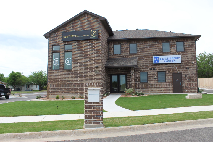 CENTURY 21 Premier Realtors