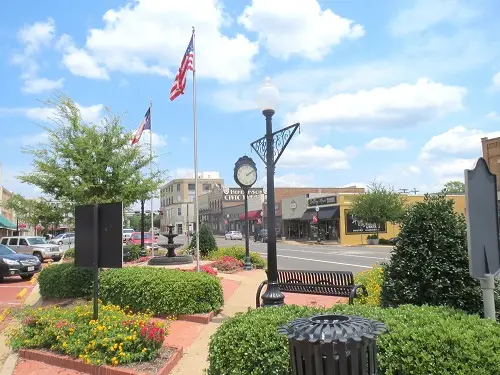 CENTURY 21 Heritage Realty