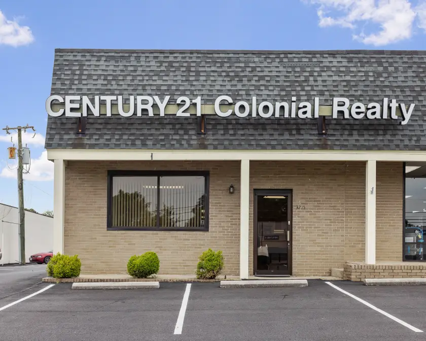 CENTURY 21 Colonial Realty