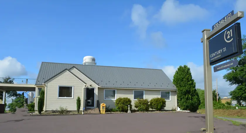 CENTURY 21 Colonial Real Estate