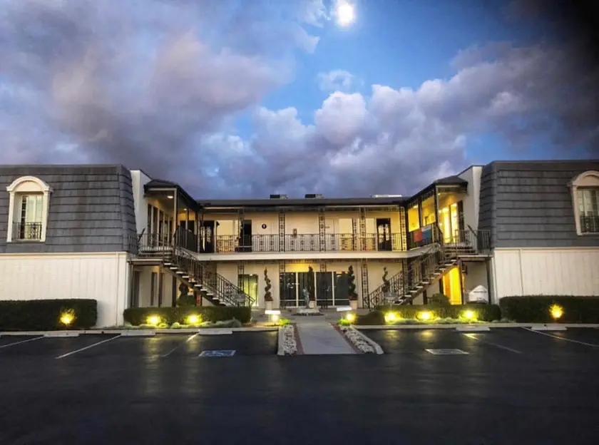 CENTURY 21 Discovery