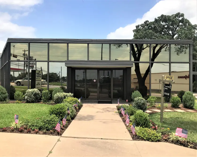 CENTURY 21 Dean Gilbert Realtors