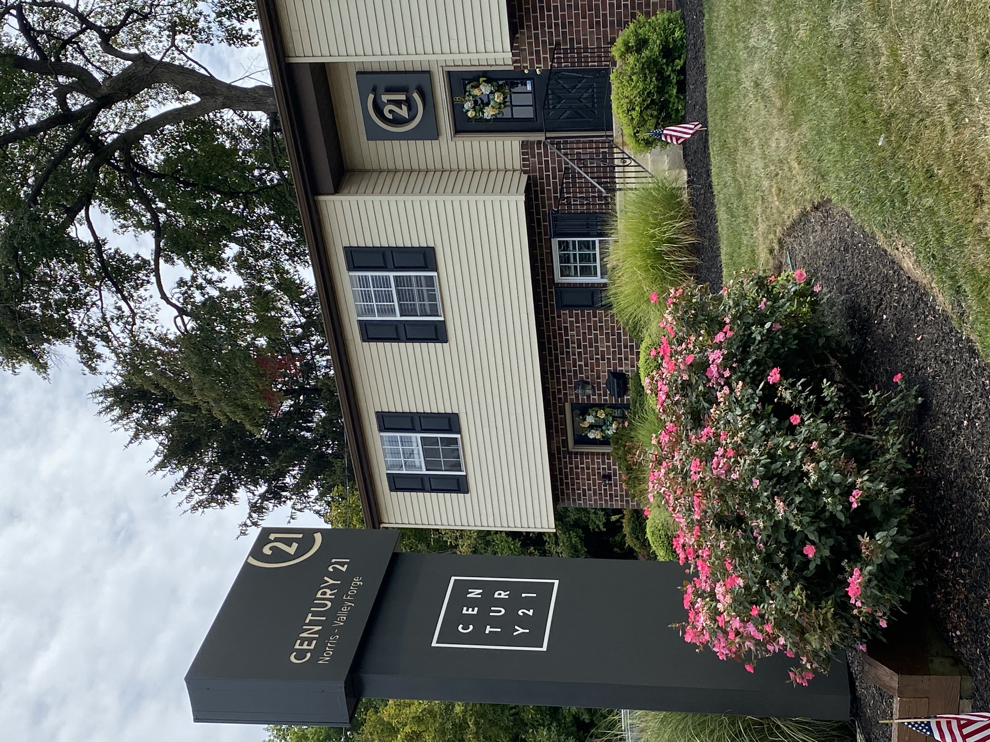 CENTURY 21 Norris - Valley Forge