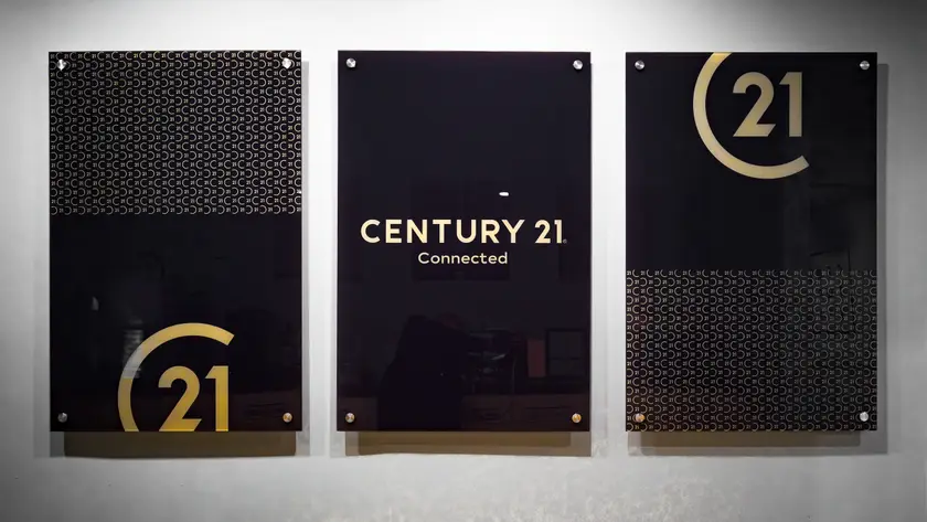 CENTURY 21 Connected