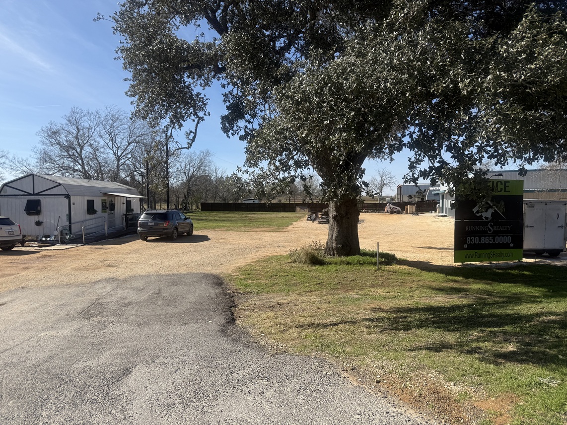 CENTURY 21 Running S Realty