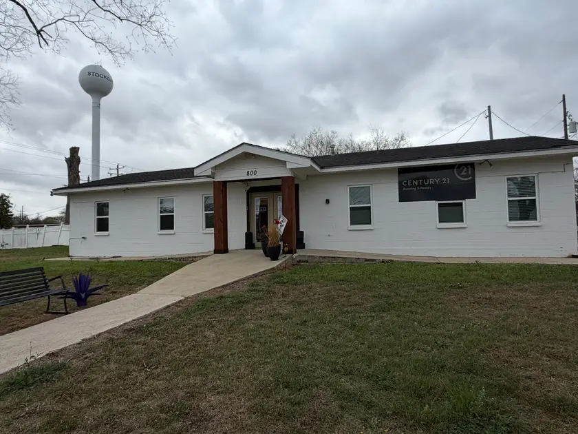 CENTURY 21 Running S Realty