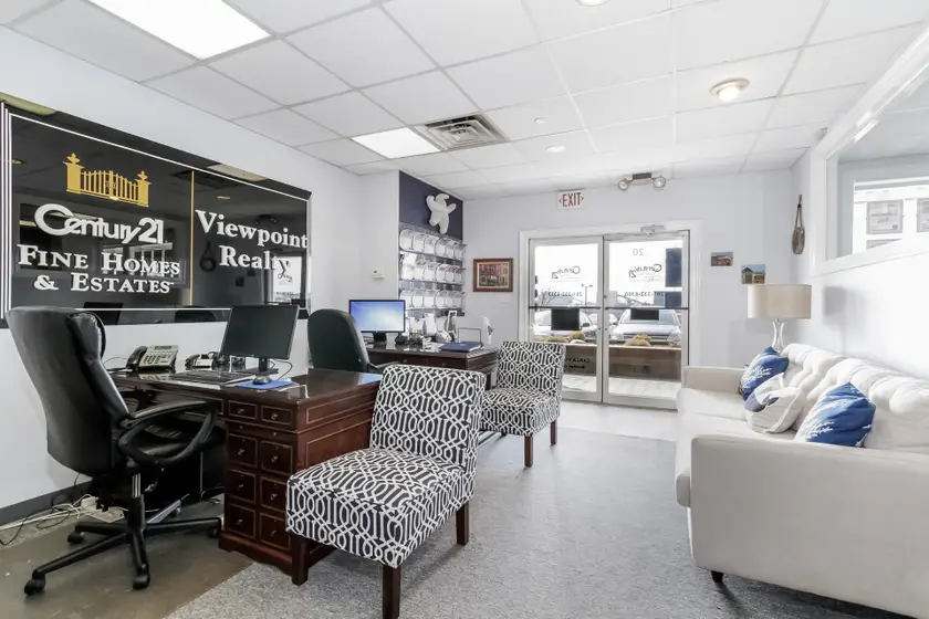 CENTURY 21 Viewpoint Realty