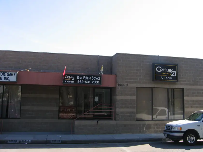 CENTURY 21 Realty Team