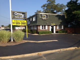 CENTURY 21 Parisi Realty