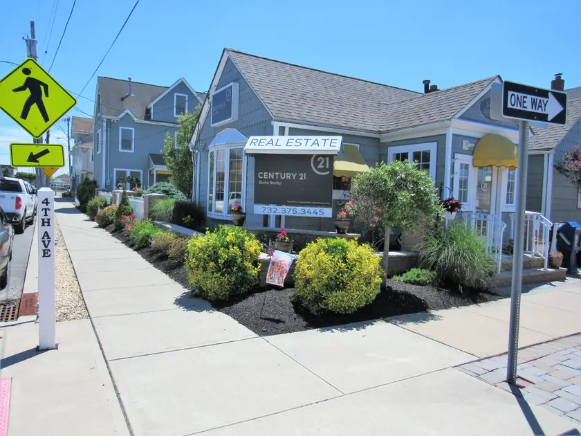 CENTURY 21 Burke  Realty