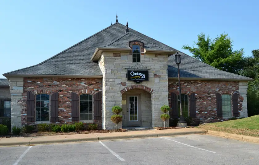 CENTURY 21 PORTFOLIO