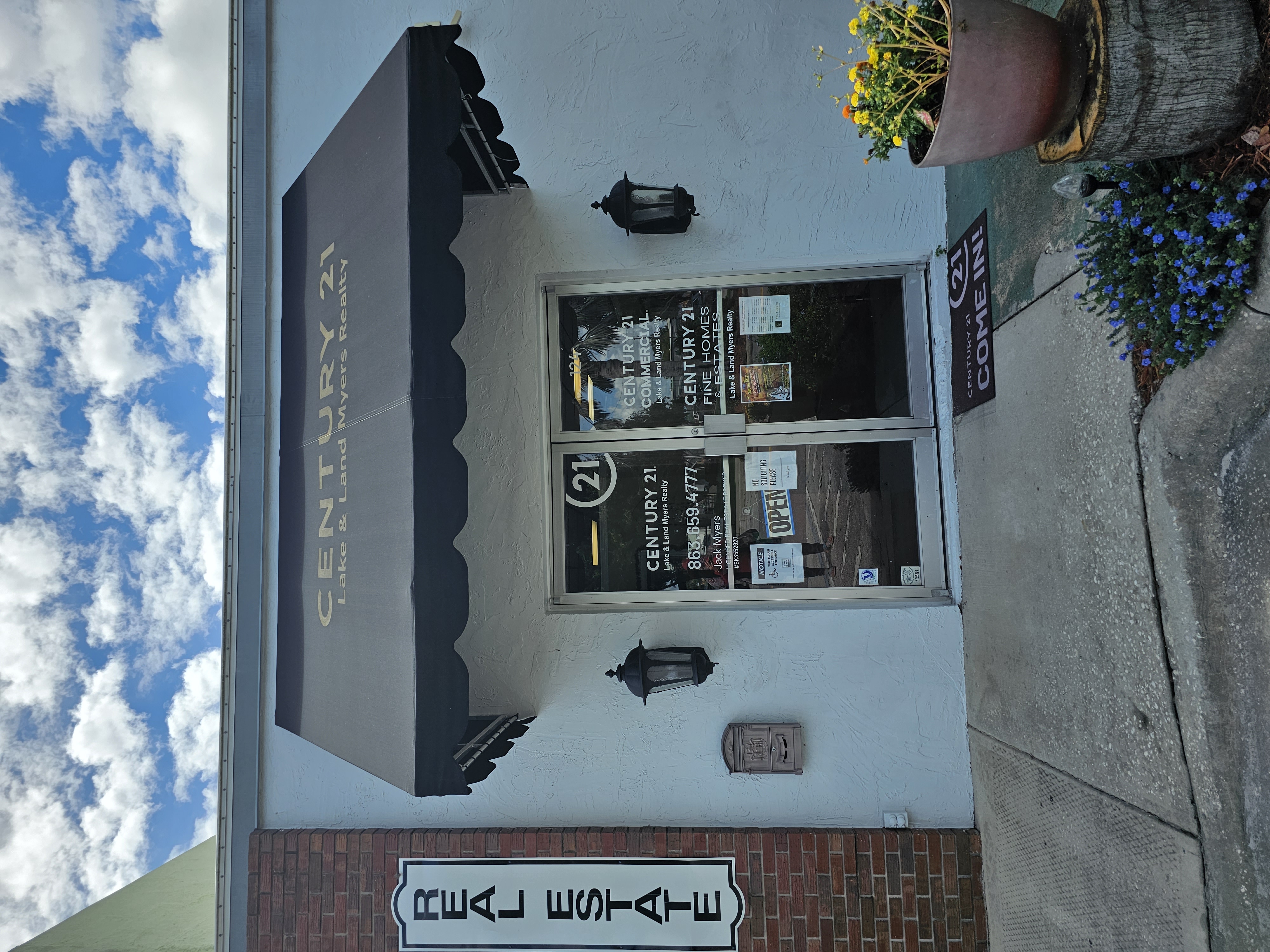 CENTURY 21 Myers Realty