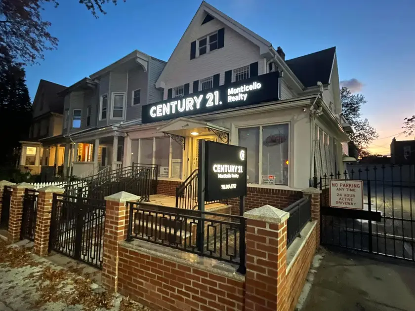 CENTURY 21 Monticello Realty