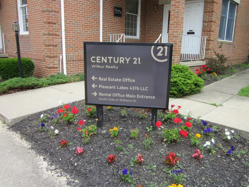 CENTURY 21 Wilbur Realty