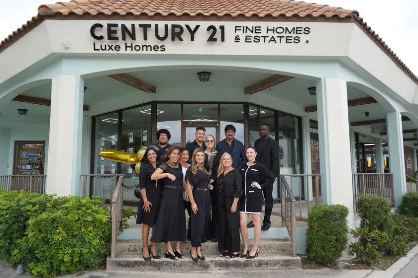 CENTURY 21 Luxe Homes