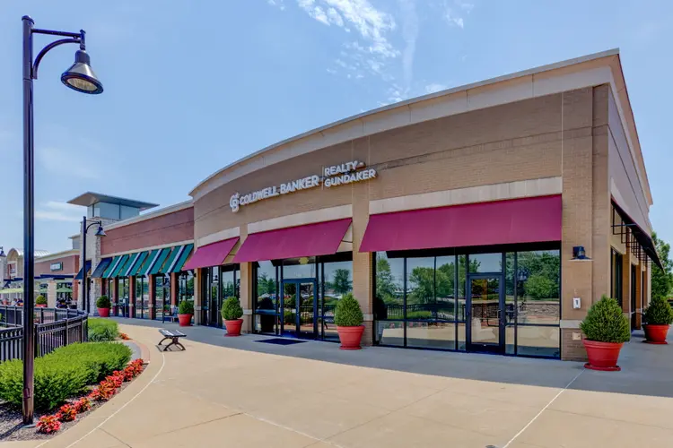 Coldwell Banker Realty - Gundaker - Real Estate Broker in Chesterfield, MO