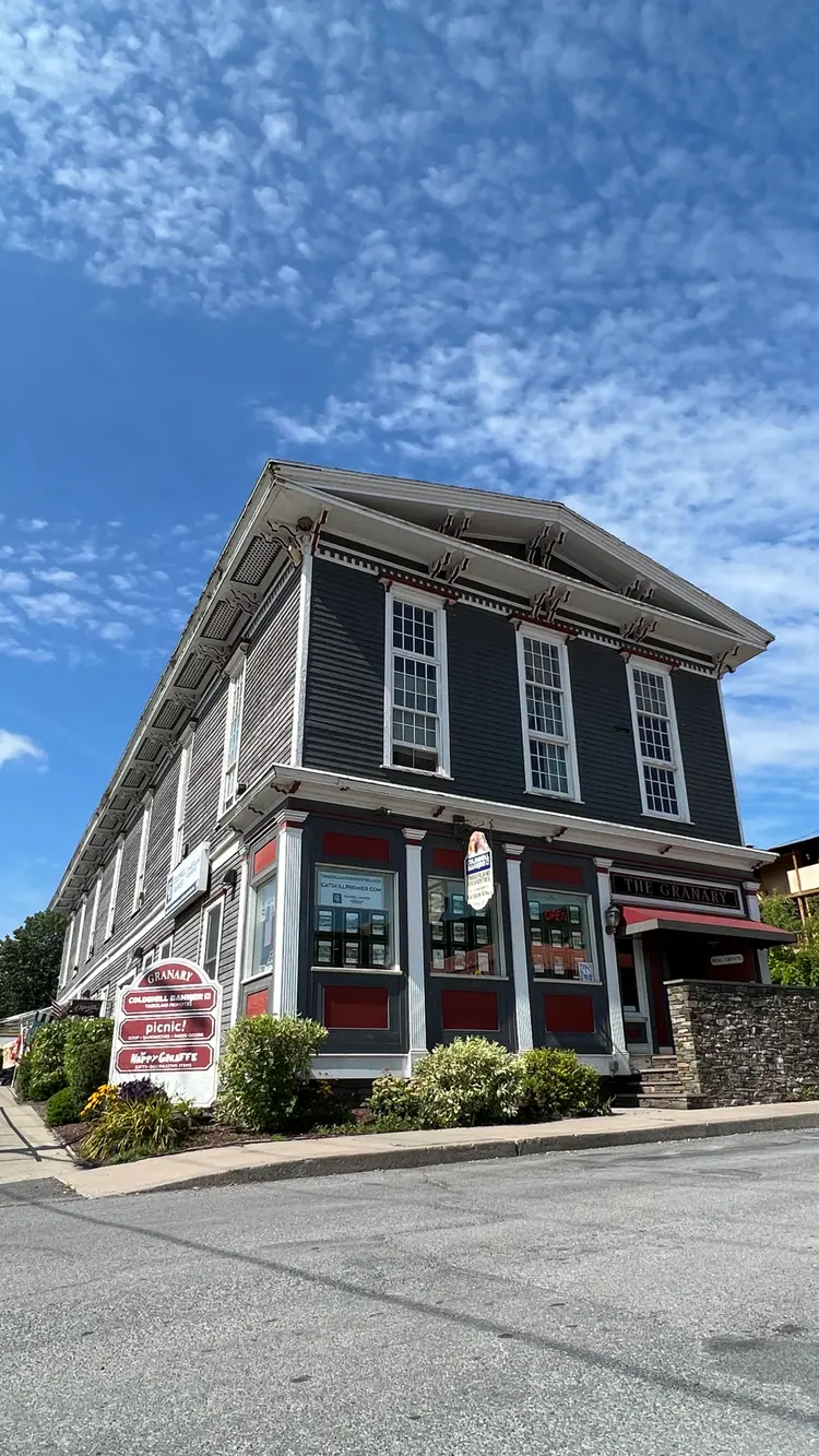 Coldwell Banker Timberland Properties Real Estate Broker in