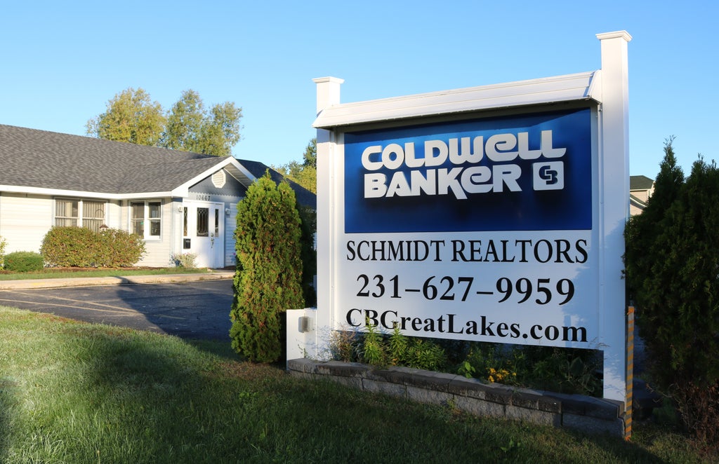 Coldwell Banker Schmidt, Realtors Real Estate Broker in Cheboygan, MI