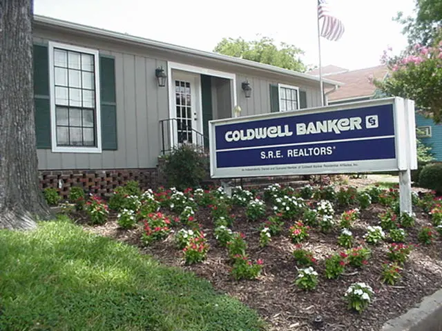 Office View Coldwell Banker S.R.E. Realtors