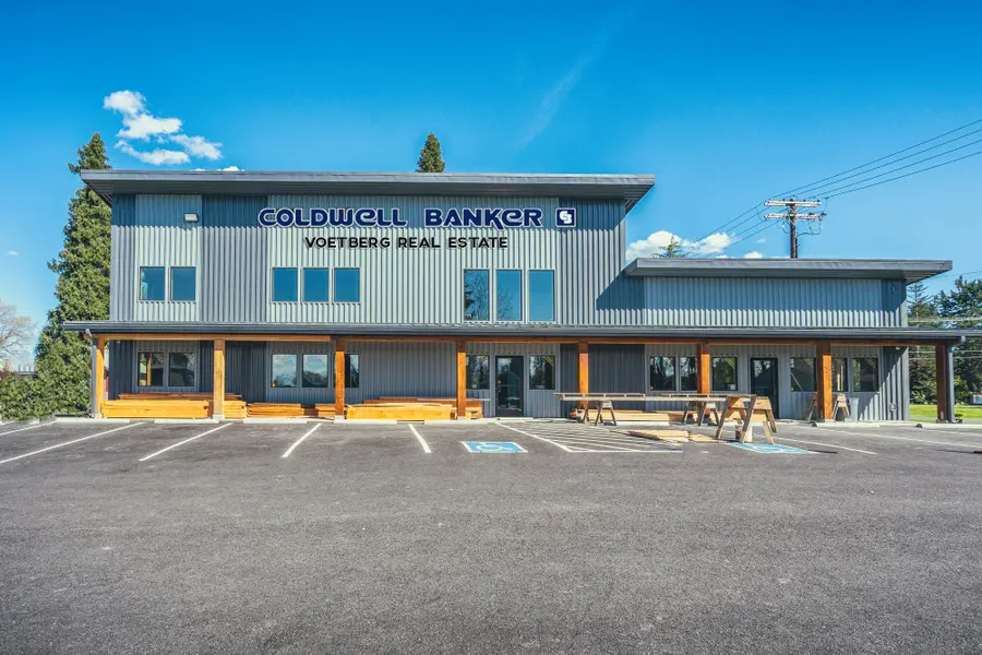 Coldwell Banker Voetberg Real Estate Real Estate Broker in Centralia, WA