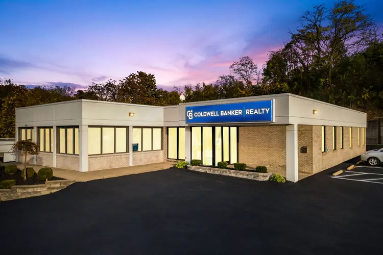 Coldwell Banker Realty Real Estate Broker in Moon Township, PA