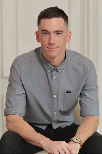 Michael Schneider